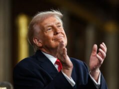 Il piano di risparmio di Trump per i lavoratori americani ha avuto un grande successo tra gli elettori indecisi