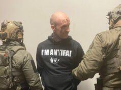 Arrestato un esponente di sinistra del MN accusato di minacce contro gli ufficiali dell’ICE