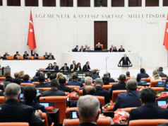 Turchia: i legislatori litigano per impedire il giuramento del ministro della Giustizia