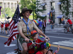 GUARDA – Il Segretario alla Guerra Pete Hegseth avverte Scouting America: abbandonate il DEI o perdete il sostegno