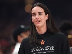 Caitlin Clark fa un’apparizione virale con la medaglia d’oro Eileen Gu dopo le Olimpiadi