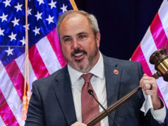 Il presidente della RNC pianifica la convention di medio termine e pubblicizza la “superiorità” finanziaria rispetto alla DNC