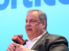 I funzionari di Trump prendono in giro l’industria dei giochi per aver arruolato Chris Christie come consigliere