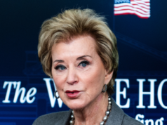 Una lottatrice adolescente esprime “sollievo” al Dipartimento dell’Istruzione che indaga su presunte aggressioni sessuali da parte di un avversario transgender