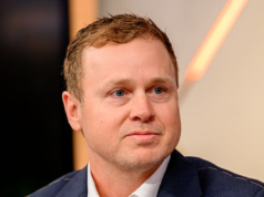 Il candidato sindaco di Los Angeles Spencer Pratt afferma che la sua amministrazione lavorerà con l’ICE