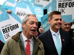 Si aprono i sondaggi per le elezioni speciali di Tinder Box in Inghilterra che promettono un finale a tre vincente