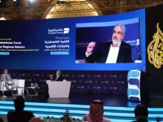 Il leader di Hamas rifiuta il disarmo mentre continua l’occupazione israeliana di Gaza