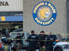 L’eroe che ha afferrato la pistola del trans sulla pista di hockey racconta gli ultimi momenti mortali