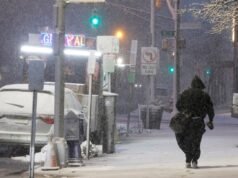 Divieto di viaggio prorogato dopo che sono caduti 19 pollici di neve nel New Jersey