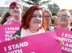 Il candidato governatore repubblicano della Georgia Rick Jackson gestisce un’azienda aiutando le assunzioni per la pianificazione familiare