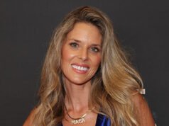 Ex signorina CA cacciata dal Consiglio religioso del WH dopo l’udienza sull’antisemitismo