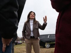 Il governatore repubblicano del New Hampshire pone il veto alla “legge sul bagno”