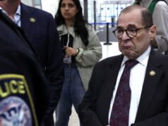 Il rappresentante Jerry Nadler criticato per essere apparso per suggerire ai cittadini di aver sparato ad agenti ICE mascherati