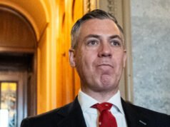 Jim Banks chiede l’approvazione del SAVE America Act per richiedere la prova della cittadinanza per votare