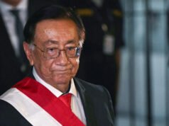 La corte del Perù convoca il presidente ad interim per il processo dopo il suo insediamento