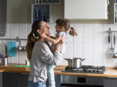 La mamma ha mentito a se stessa per anni, poi ha visto le conseguenze nei suoi figli