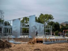 Il disegno di legge della California richiederebbe protezioni assicurative per le case ignifughe