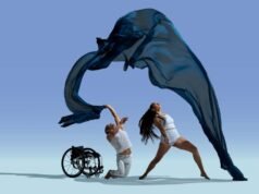 Mettendo in luce gli artisti disabili, la compagnia AXIS Dance della Bay Area sfida il pensiero convenzionale sul movimento
