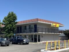 Il proprietario dell’hotel di San Jose spera che il fallimento aiuti a tenere a bada i pignoramenti