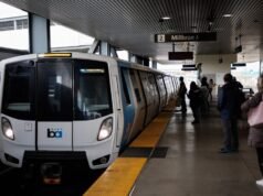 BART perde il servizio attraverso Transbay Tube, nel centro di San Francisco