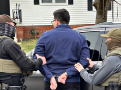 L’amministratore Trump scopre le frodi sui migranti nel 65% dei casi indagati dall’USCIS