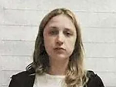 Insegnante arrestata per relazione sessuale con una studentessa di una scuola femminile