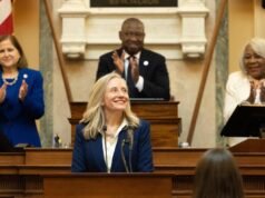 I democratici della Virginia mirano a “proteggere” la democrazia, fregando gli elettori