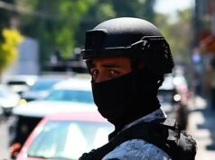 Il Messico dà la caccia ai prigionieri liberati dal cartello mentre la violenza alimenta i timori per la sicurezza della Coppa del Mondo