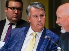 Esclusivo – Il rappresentante Barry Moore: i democratici combattono il SAVE America Act per mantenere il sostegno degli “outsider”