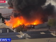 Hanno lasciato le auto per farle riparare e ora sono bloccati sulla scena del crimine