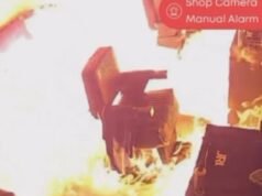 Si ritiene che gli attacchi incendiari al negozio di un barbiere e alla casa siano collegati