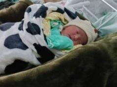 La tribù amazzonica rischiava l’estinzione, ma una nascita inaspettata ora porta speranza