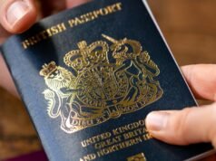 Confusione di massa tra gli espatriati per la scappatoia del passaporto scaduto