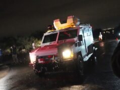 Blocco stradale delle forze dell’ordine vicino alla casa di Nancy Guthrie