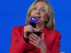 Hillary Clinton testimonia al Congresso nelle indagini su Jeffrey Epstein