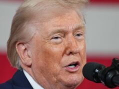 Donald Trump grazia cinque ex giocatori della NFL