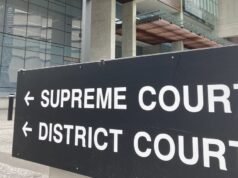 Il padre è “strano” dopo le ustioni mortali del figlio in un incendio domestico, ha detto il medico legale