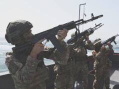 L’Iran riposiziona segretamente i droni d’attacco durante le esercitazioni russe nello Stretto di Hormuz, dice un esperto