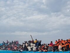 L’Italia approva la legge che consente il “blocco navale” sulle navi migranti illegali