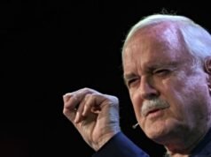 John Cleese chiede se sarà marchiato come terrorista per aver messo in discussione l’Islam