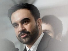 “È un dannato psicopatico”, “Zero dollari per gli immigrati illegali”