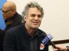 Il miliardario Marvel Star Mark Ruffalo chiede al governatore di New York Kathy Hochul di “tassare i ricchi”