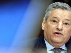 Il co-CEO di Netflix, Ted Sarandos, testimonia che il gigante dello streaming compete con “aziende tecnologiche dalle tasche profonde” che cercano di rubare il business televisivo