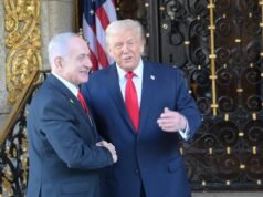 Trump incontra Netanyahu, dice di volere un accordo con l’Iran ma ricorda a Teheran l’operazione “Midnight Hammer”.