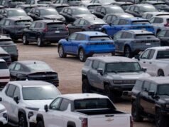 I veicoli elettrici usati sotto i 25.000 dollari spingono le vendite anche se i nuovi modelli languiscono