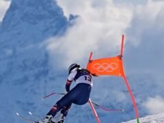 Lindsey Vonn precipita fuori dalle Olimpiadi invernali, evacuata in elicottero all’ospedale