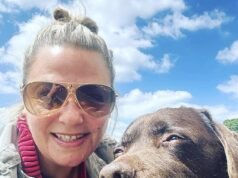 Gli ex belligeranti Ant McPartlin e Lisa Armstrong, dal cuore spezzato, cremano il loro amato Labrador Hurley… e dividono le sue ceneri 50/50