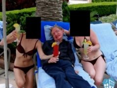 Le donne in bikini che sorseggiano un cocktail in QUELLA foto di Stephen Hawking vengono smascherate – quando viene rivelata la verità su come appariva nei file di Epstein