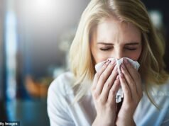 Costantemente intasato? Sembra grottesco, ma un “trapianto di moccio” potrebbe essere la risposta… Gli esperti rivelano la loro guida passo passo per sconfiggere la sinusite… e i segni che il tuo raffreddore NON è solo un raffreddore