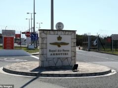 Ora la FRANCIA invia navi da guerra per difendere la base britannica dagli attacchi iraniani: imbarazzo per Starmer mentre Macron si muove per difendere Cipro mentre la Royal Navy è impegnata a Portsmouth